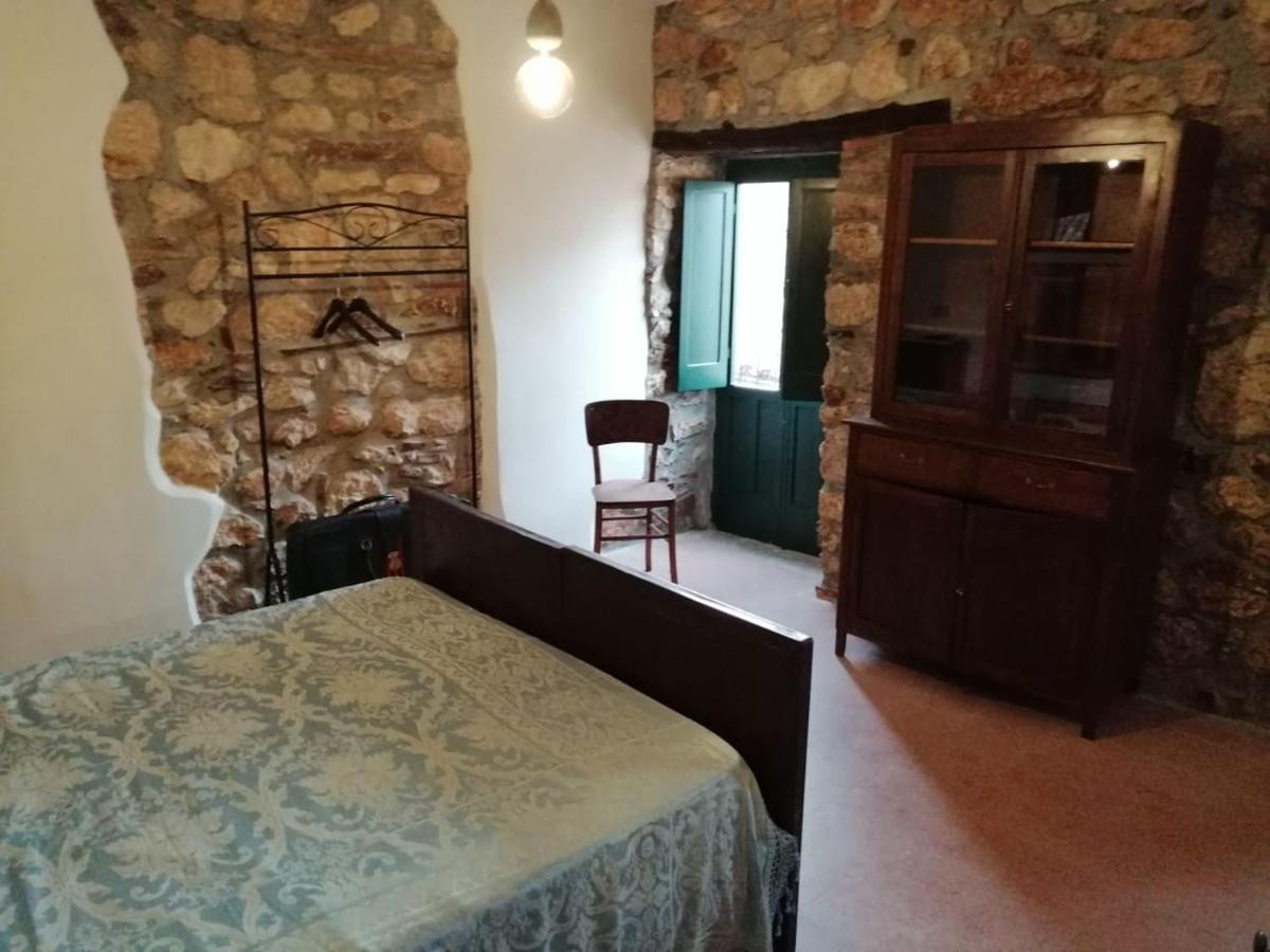 La Casa Di Duilia Bed & Breakfast Fornelli Dış mekan fotoğraf
